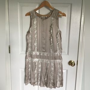 Banana Republic grey silk dress w/lace M